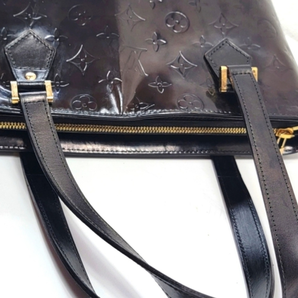 Louis Vuitton Vernis Houston Embossed Shoulder Bag - Picture 3 of 16